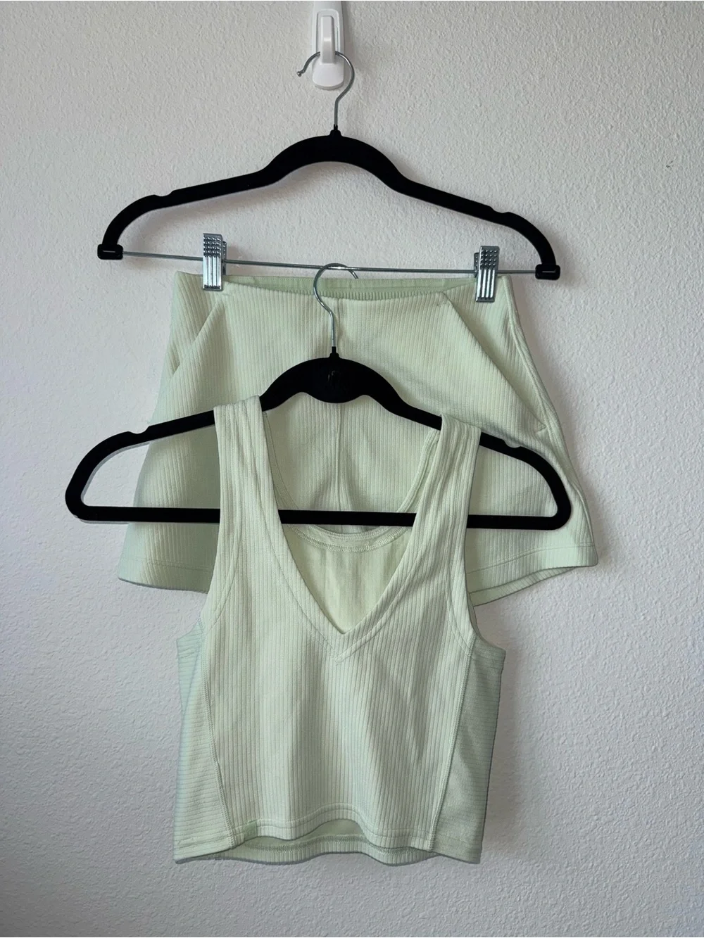 LULULEMON Set in Light green color